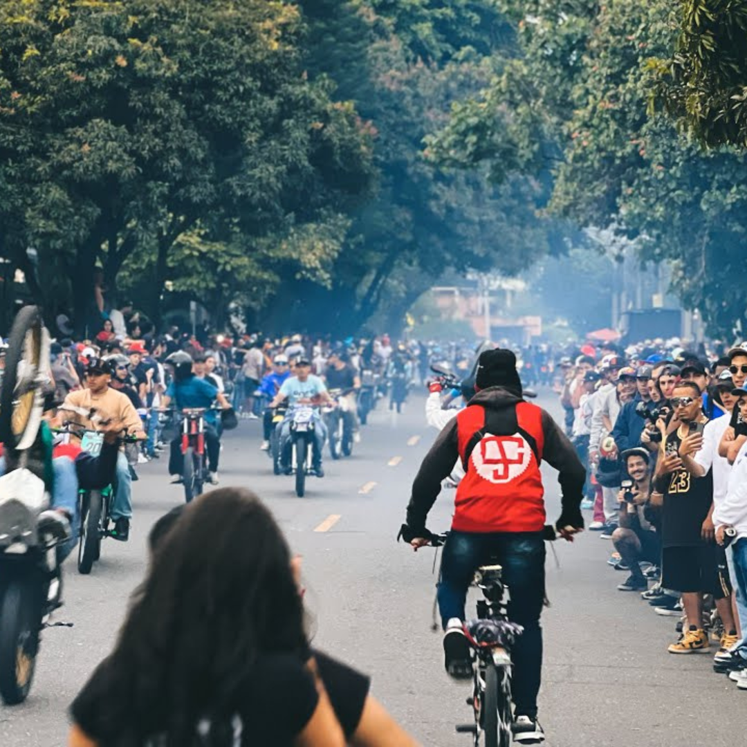 Los Piques — Sunday Night Biker Stunt Show